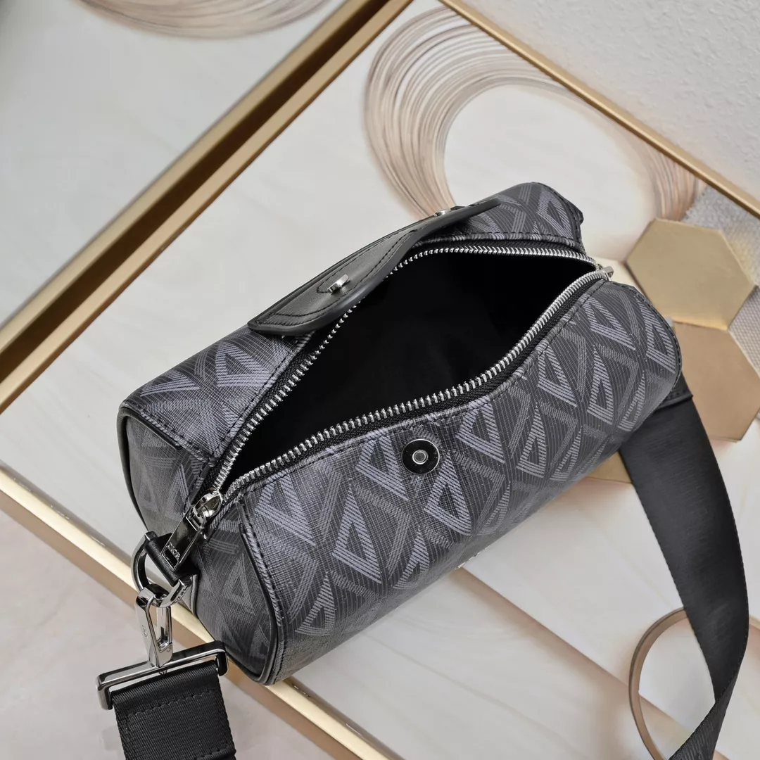 Lightweight 3761 Christian Dior AAA Man Messenger Bags