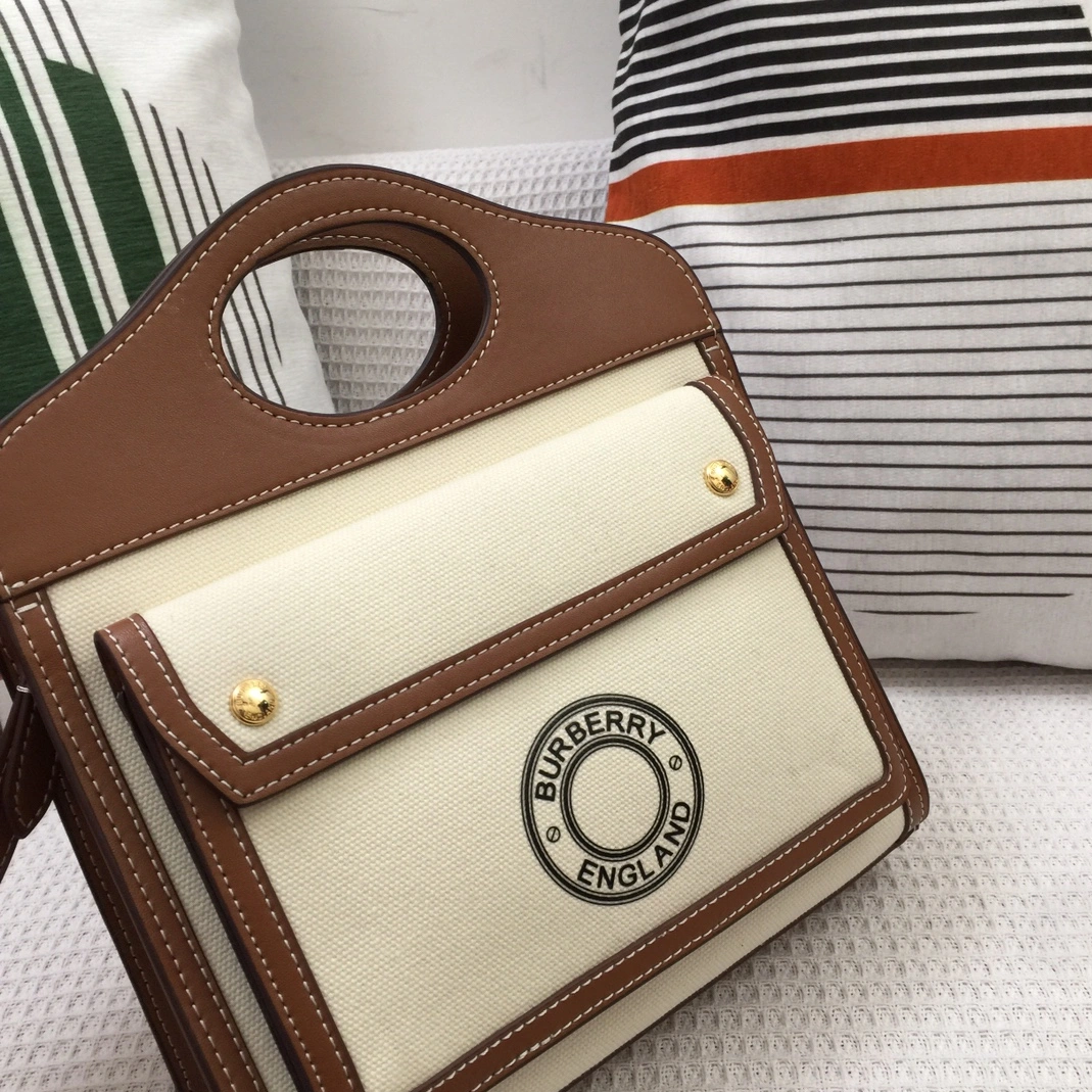 Lightweight 3828 Burberry AAA Quality Messenger Bags For Women