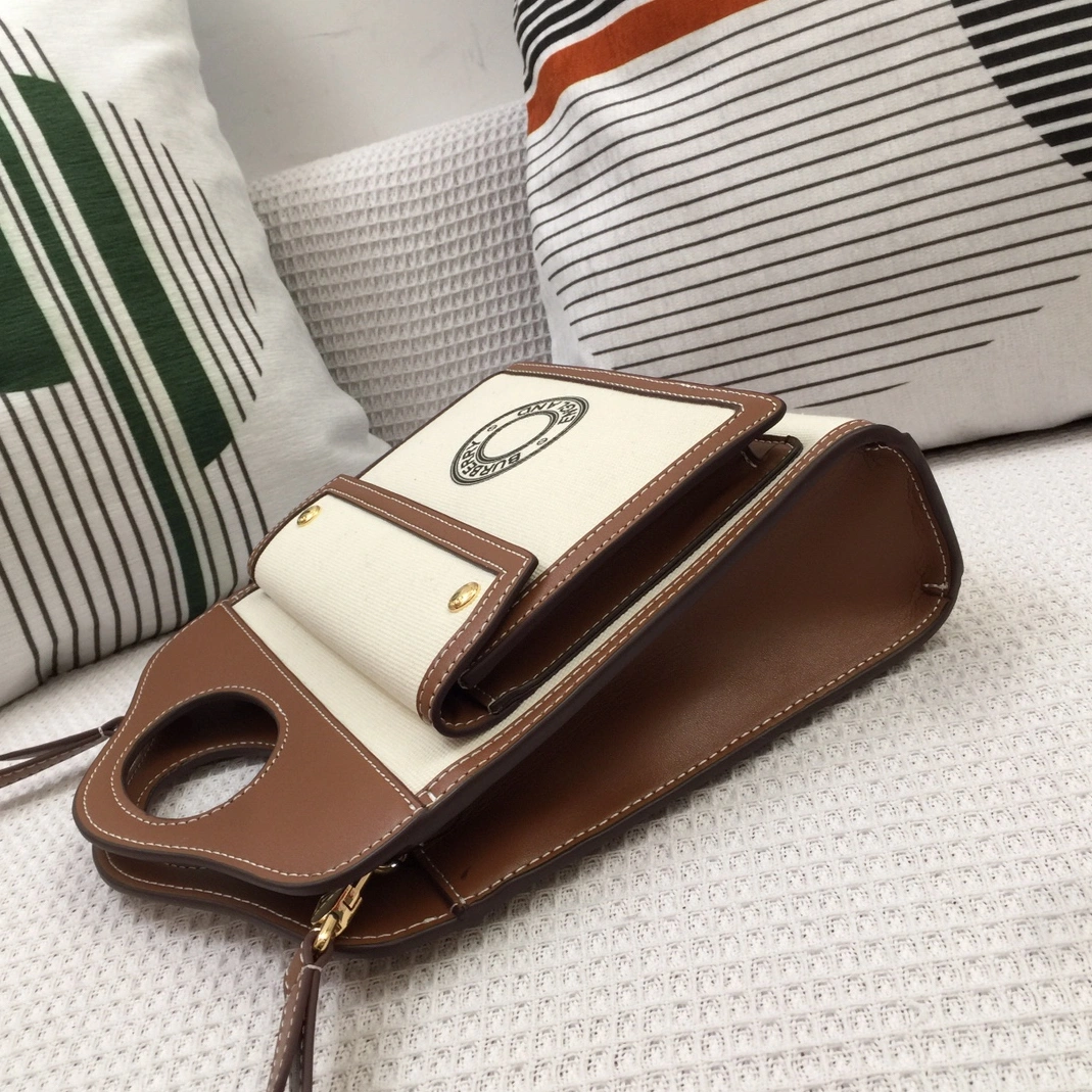 Lightweight 3828 Burberry AAA Quality Messenger Bags For Women