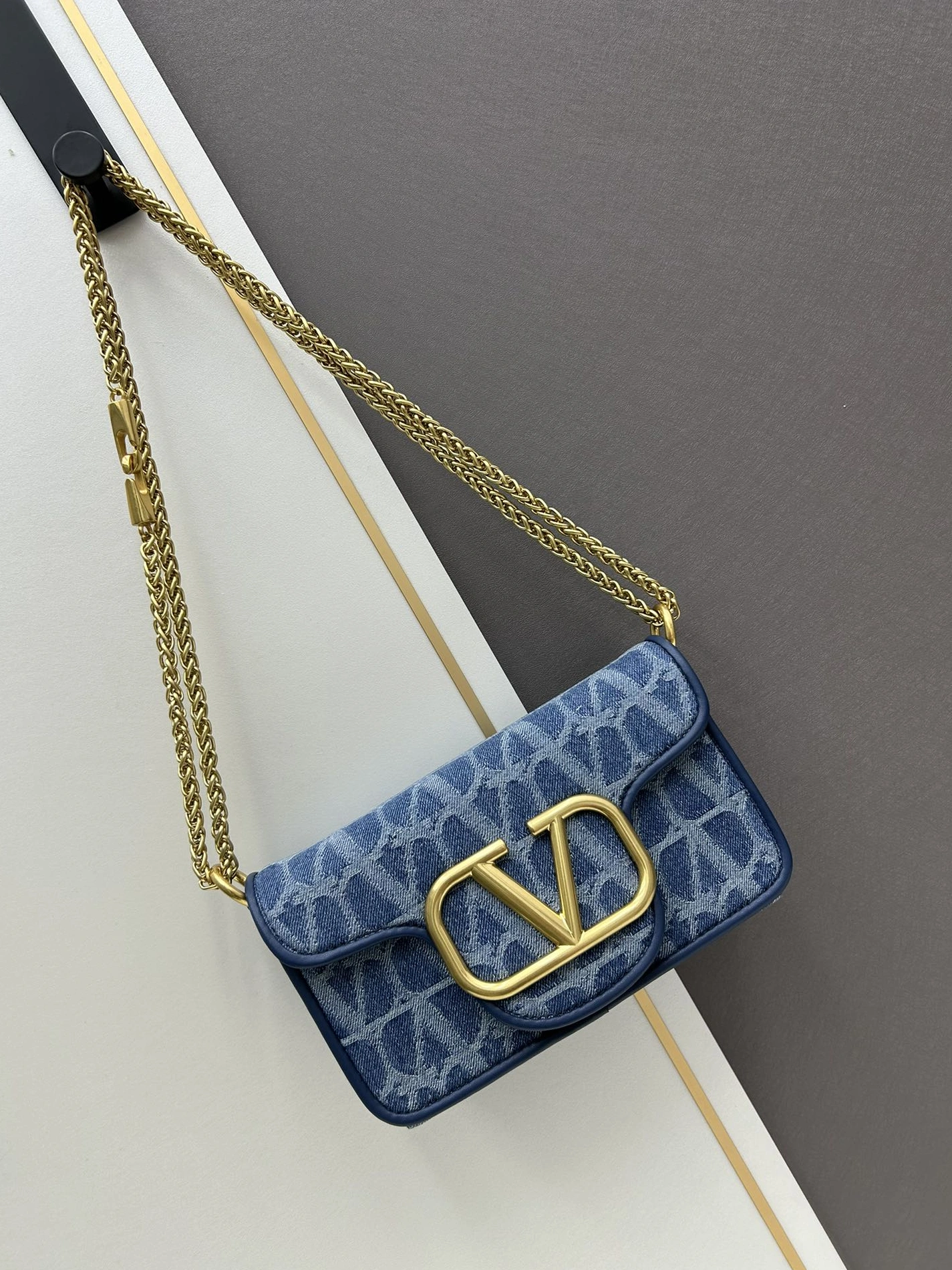 Lightweight 3921 Valentino AAA Quality Shoulder Bags For Women