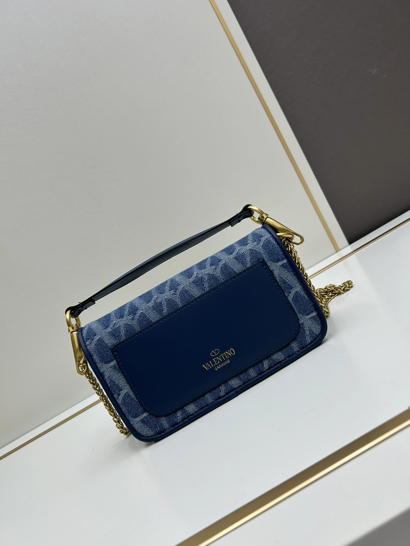 Lightweight 3921 Valentino AAA Quality Shoulder Bags For Women