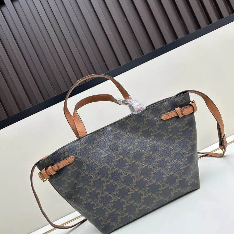 Lightweight 3962 Celine AAA Quality Handbags For Women