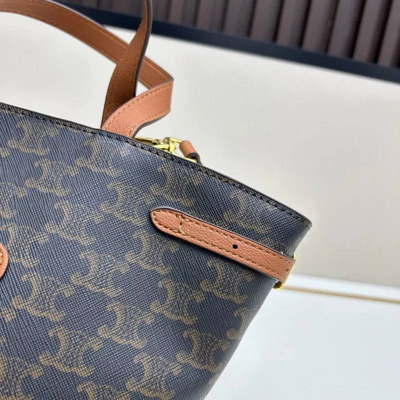 Lightweight 3962 Celine AAA Quality Handbags For Women