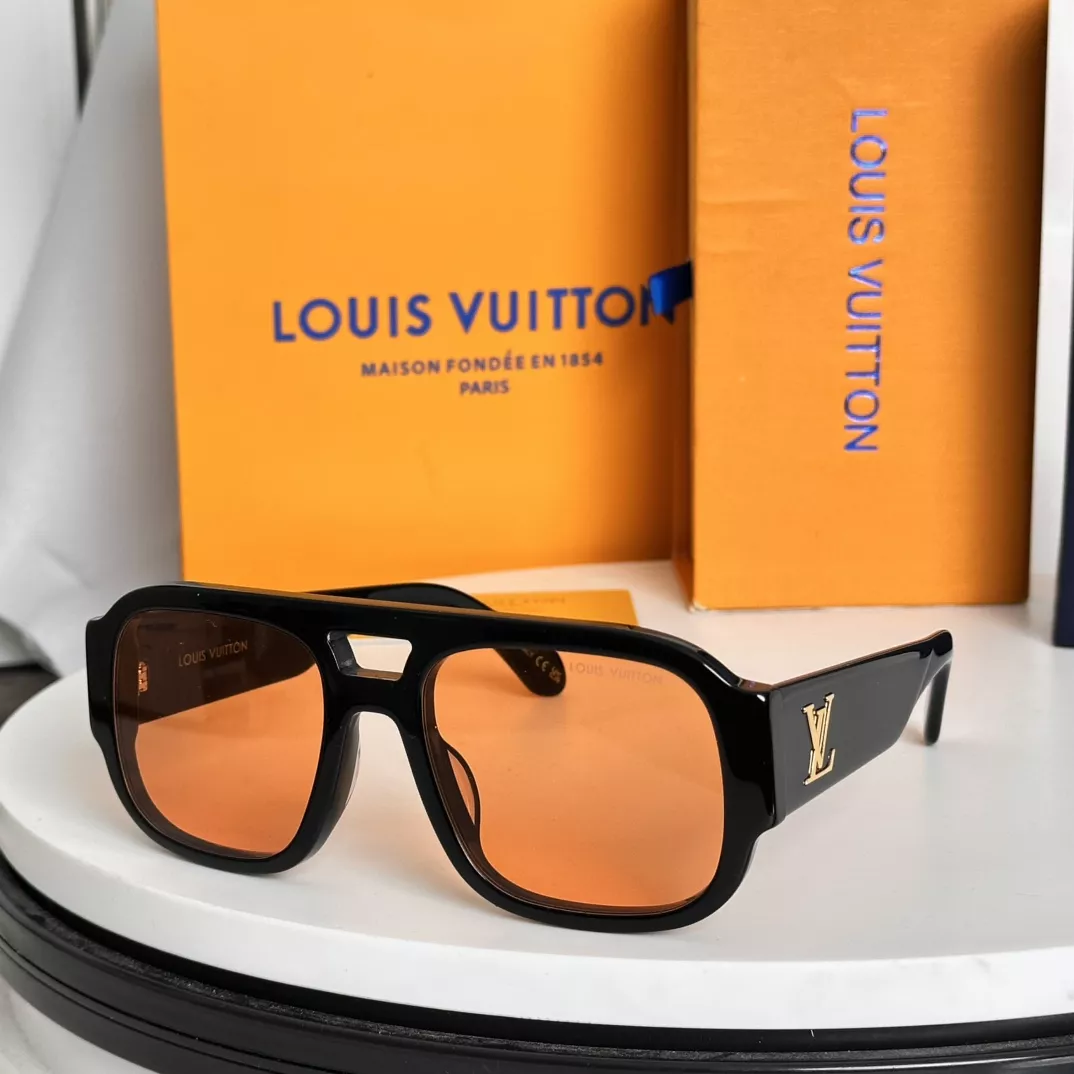Lightweight 4003 Louis Vuitton AAA Quality Sunglasses