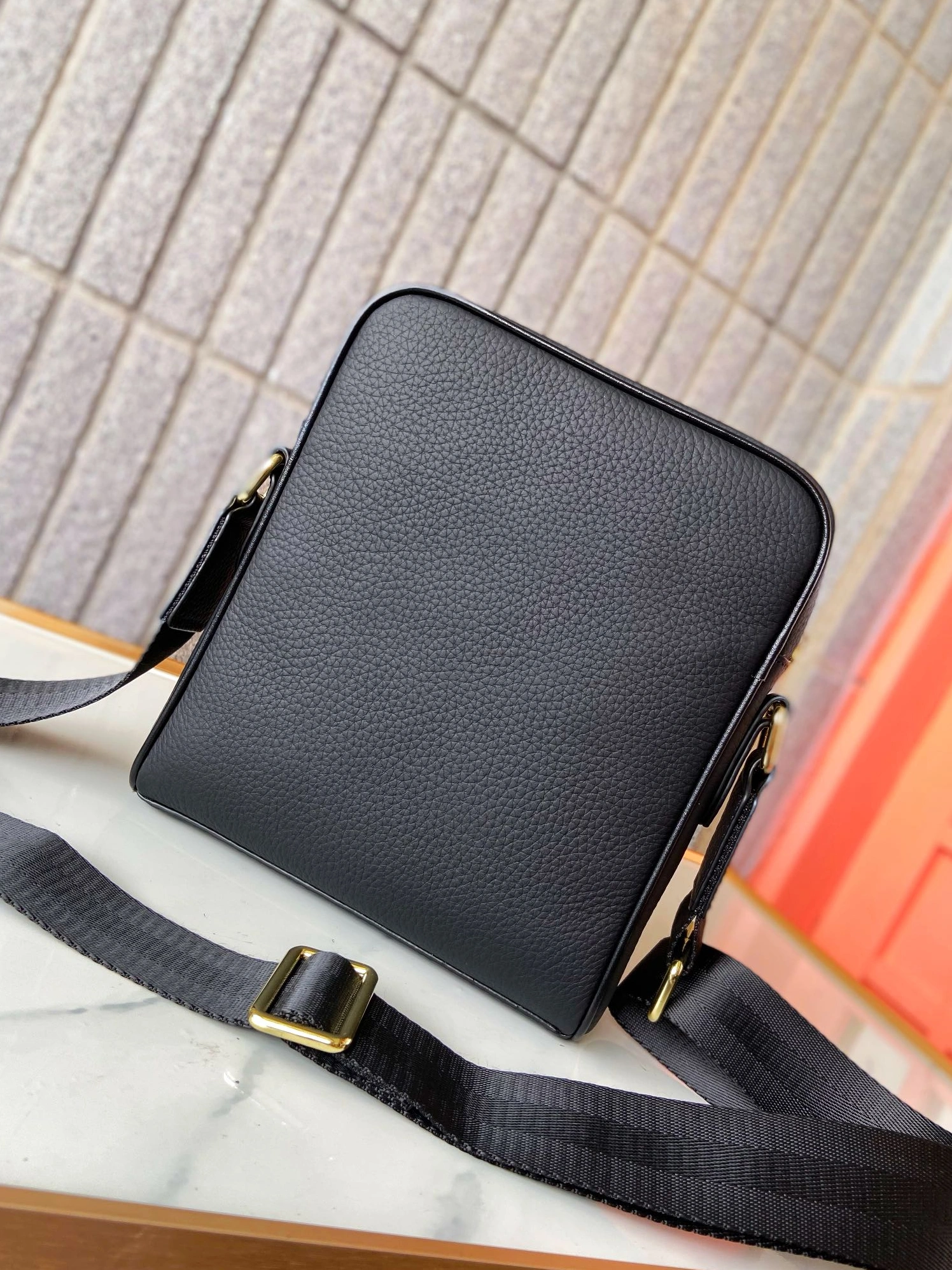 Lightweight 4170 Gucci AAA Man Messenger Bags
