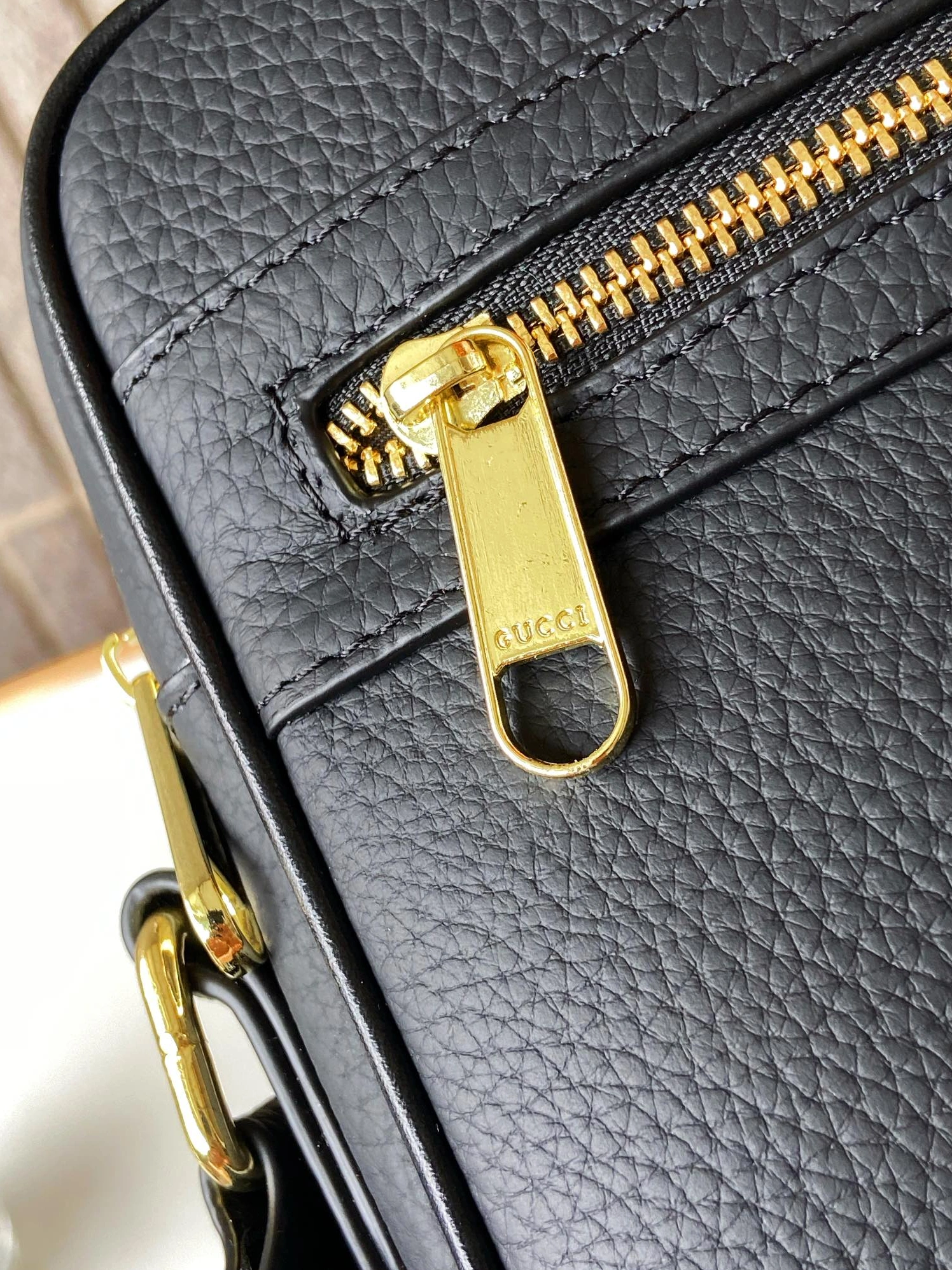 Lightweight 4170 Gucci AAA Man Messenger Bags