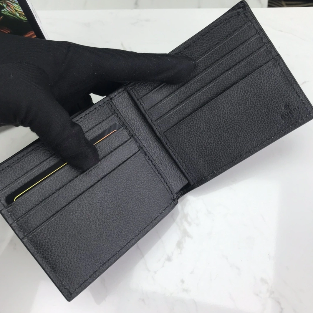 Lightweight 4236 Gucci AAA Quality Wallets