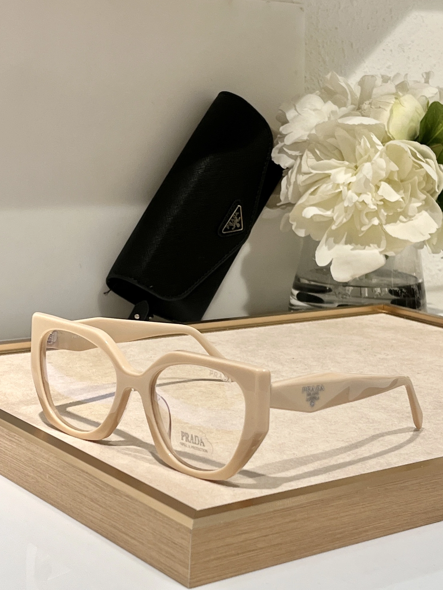 Lightweight 4244 Prada Goggles