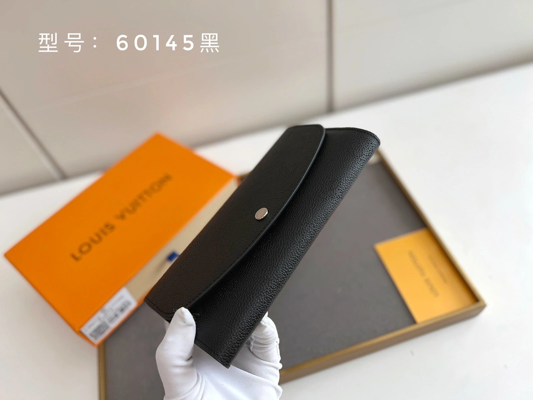 Lightweight 4453 Louis Vuitton AAA Quality Wallets
