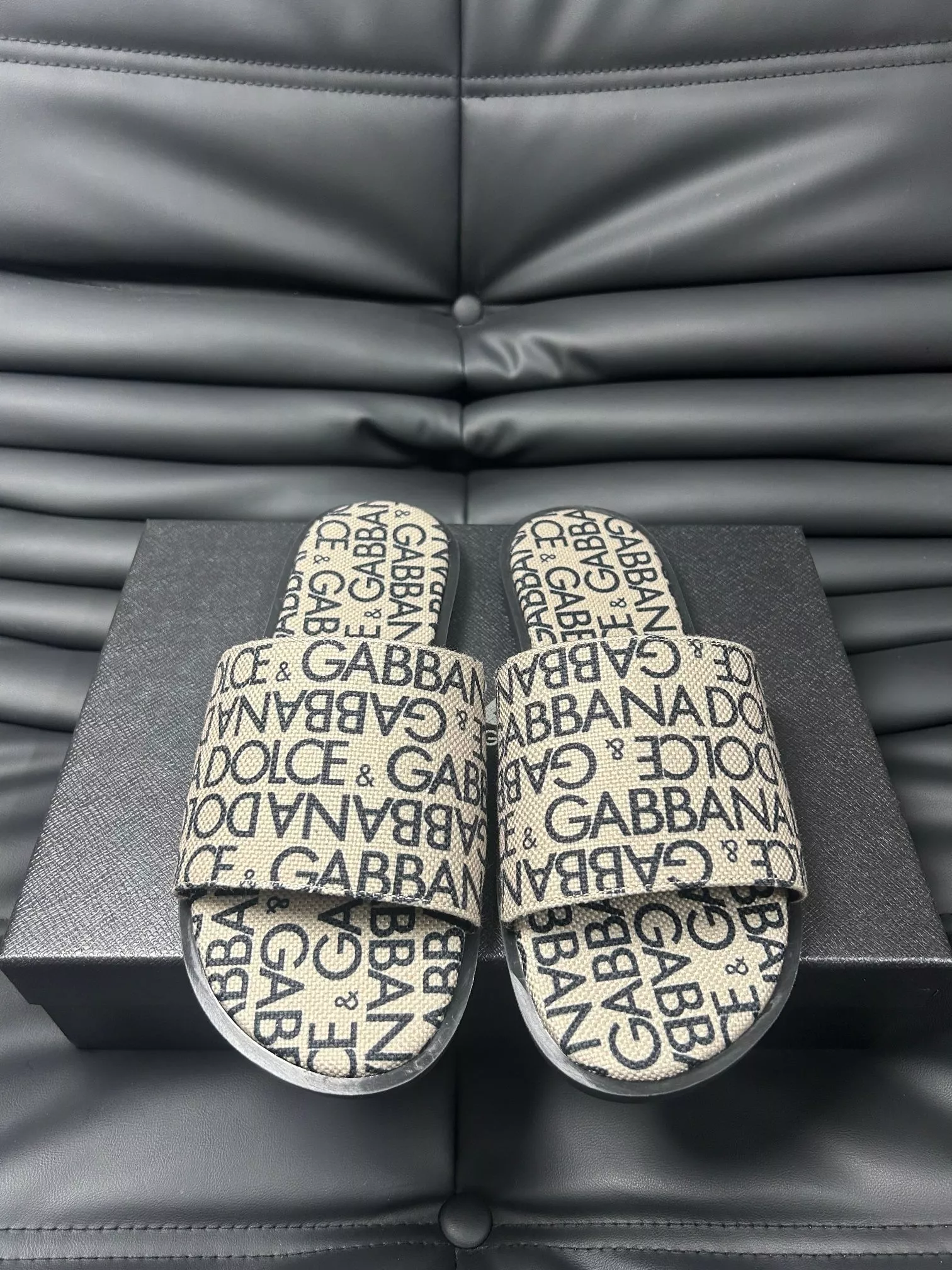 Lightweight 4497 Dolce & Gabbana D&G Slippers For Men