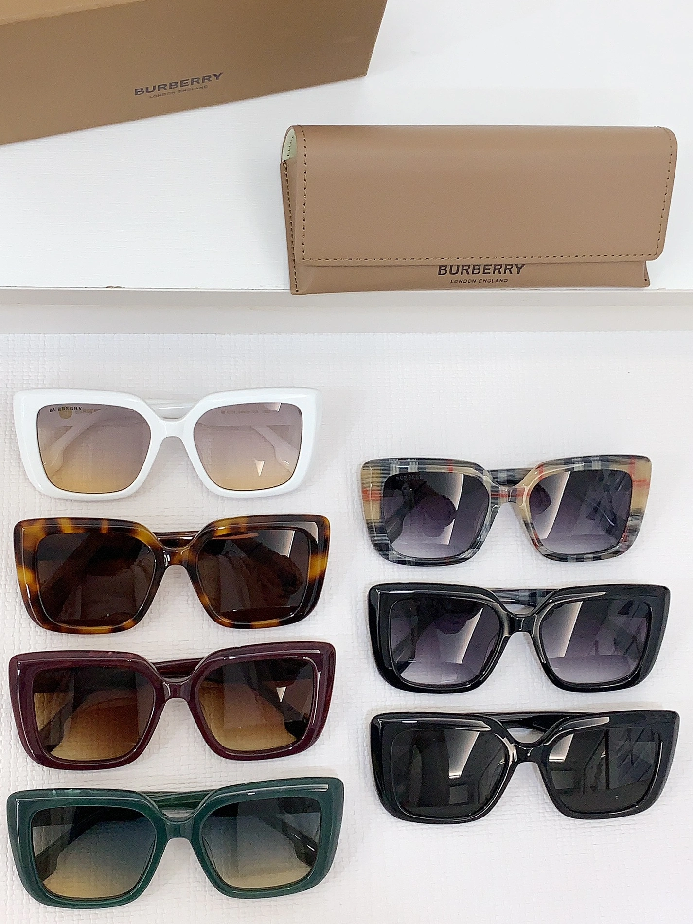 Lightweight 4542 Burberry AAA Quality Sunglasses