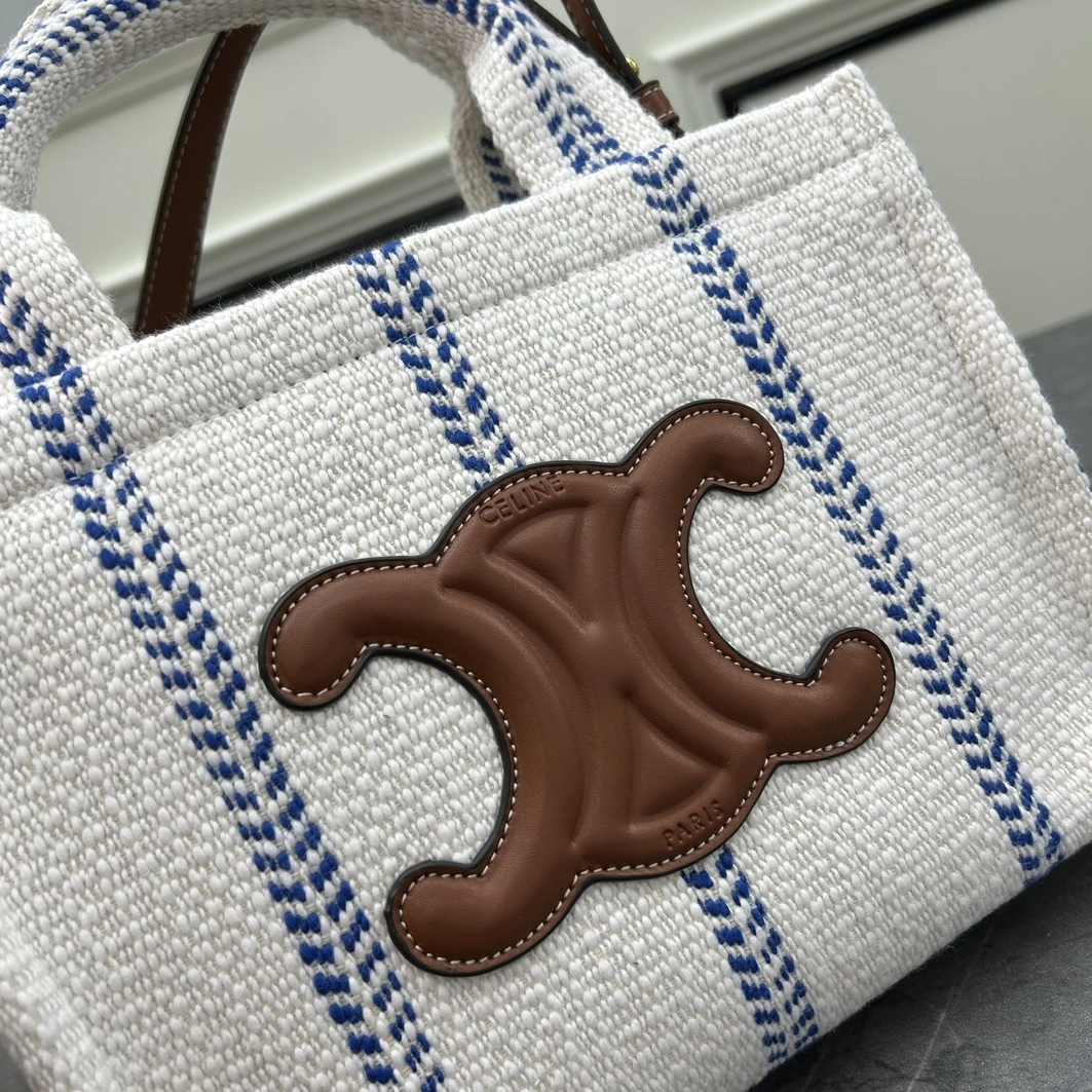Lightweight 4547 Celine AAA Quality Handbags For Women