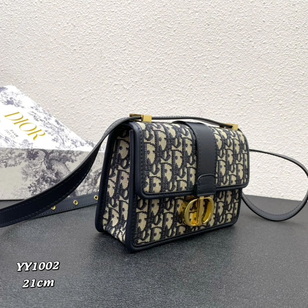 Lightweight 4567 Christian Dior AAA Quality Messenger Bags For Women