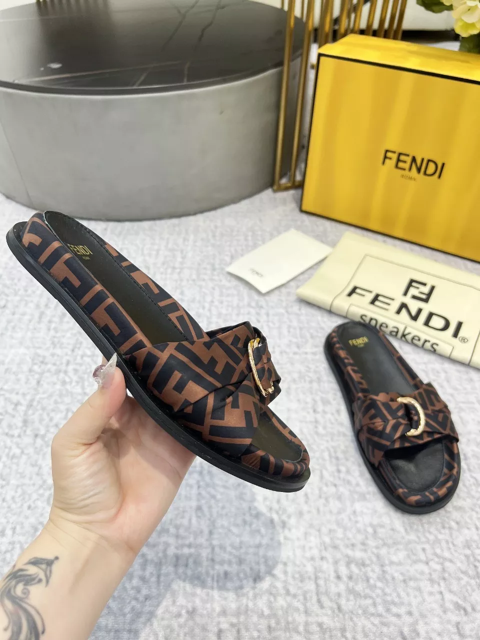 Lightweight 4806 Fendi Slippers For Women