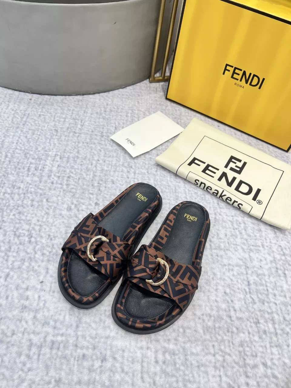 Lightweight 4806 Fendi Slippers For Women