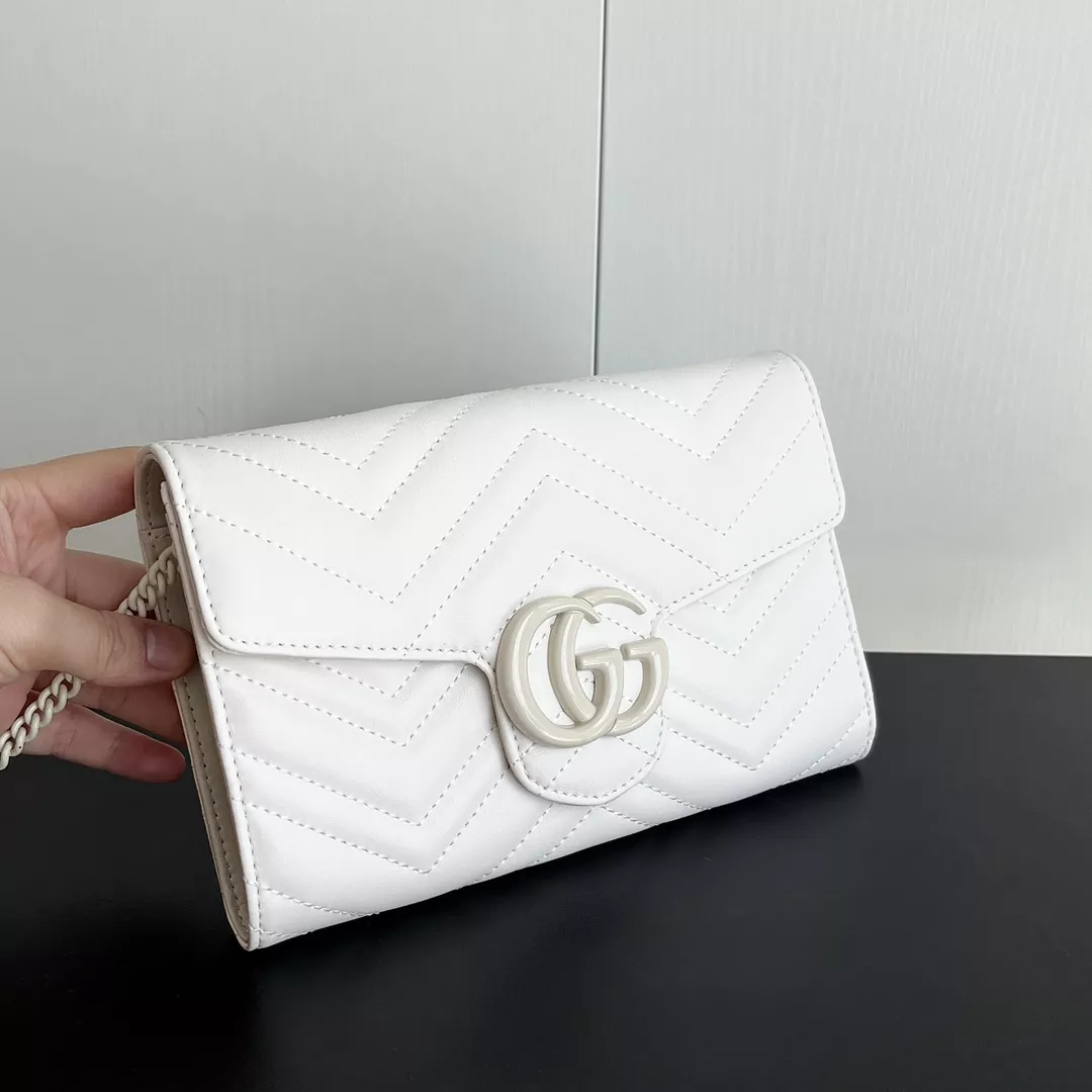 Lightweight 4880 Gucci AAA Quality Messenger Bags For Women