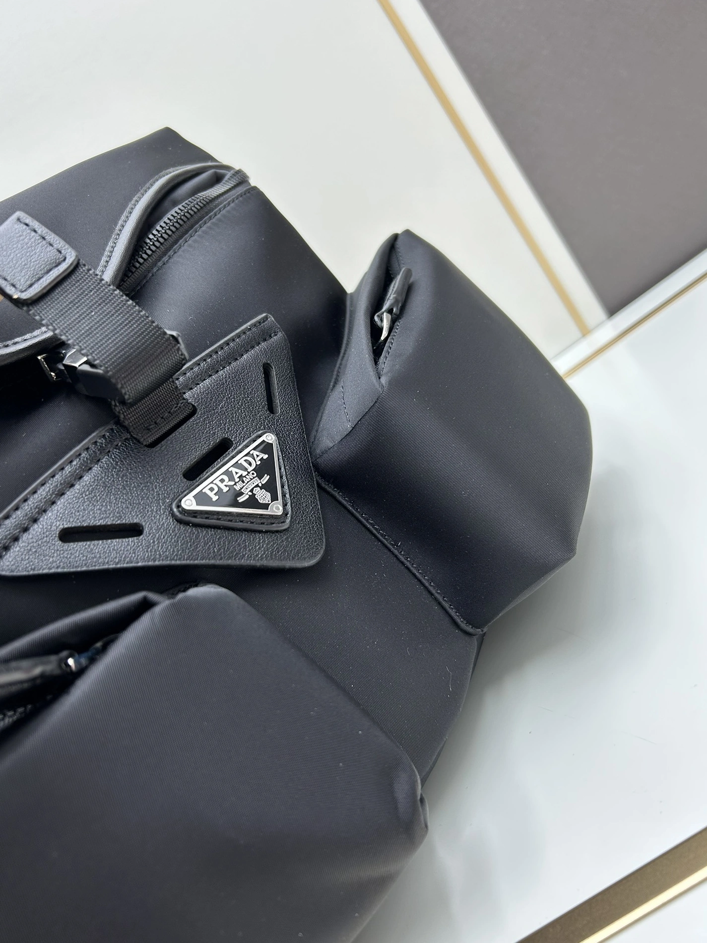 Lightweight 4957 Prada AAA Man Messenger Bags