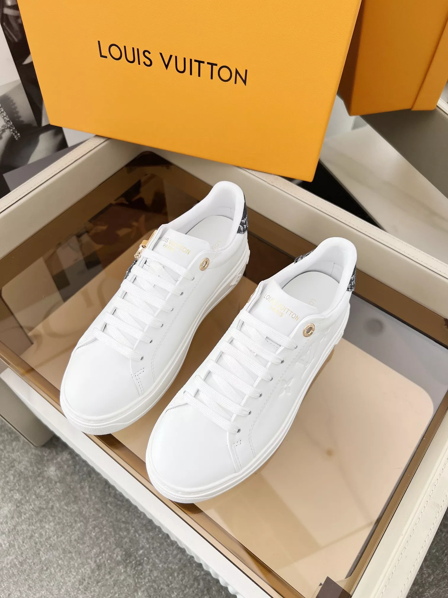 Lightweight 4988 Louis Vuitton Casual Shoes For Women