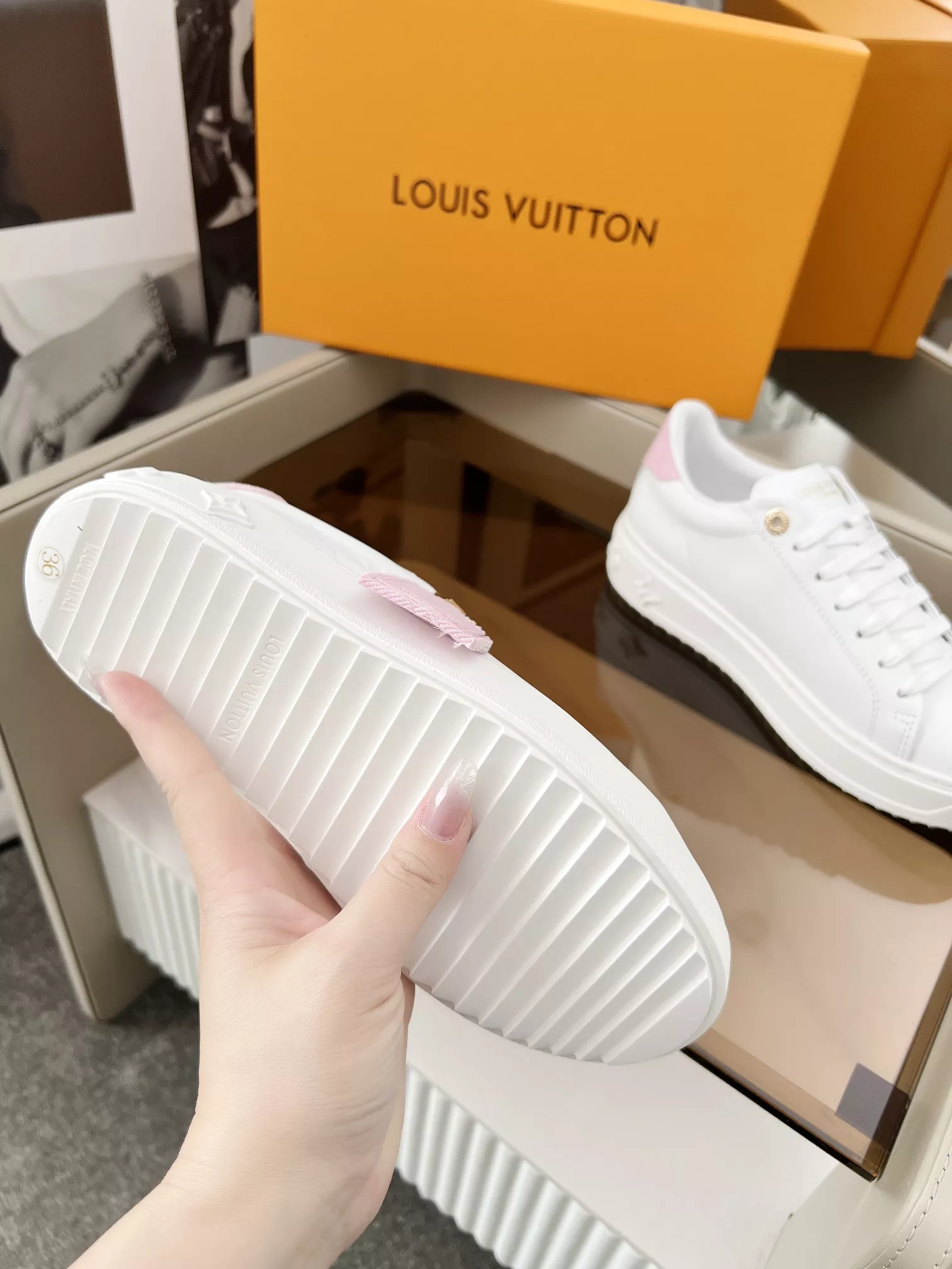 Lightweight 4988 Louis Vuitton Casual Shoes For Women