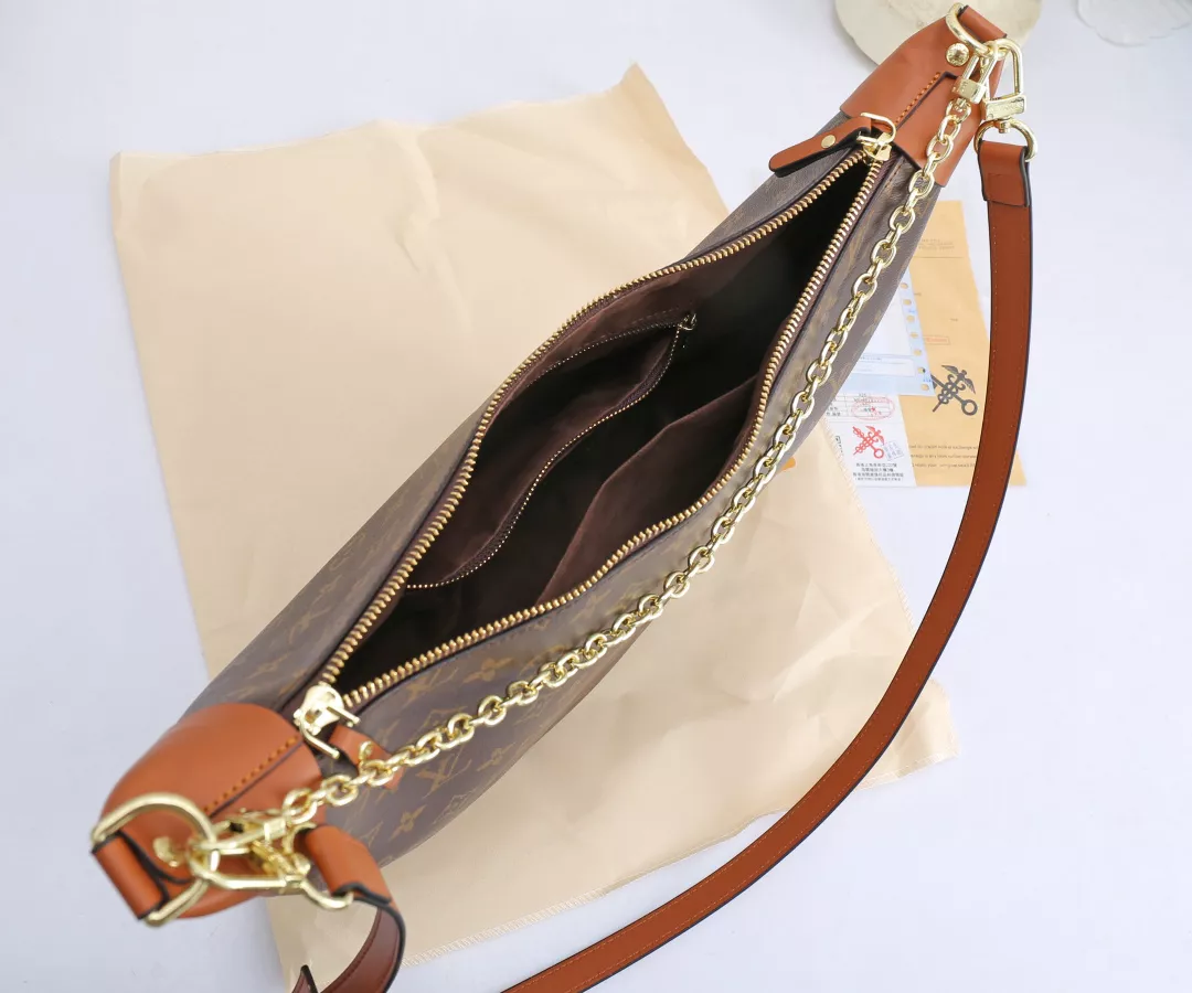 Lightweight 5075 Louis Vuitton Messenger Bags For Women