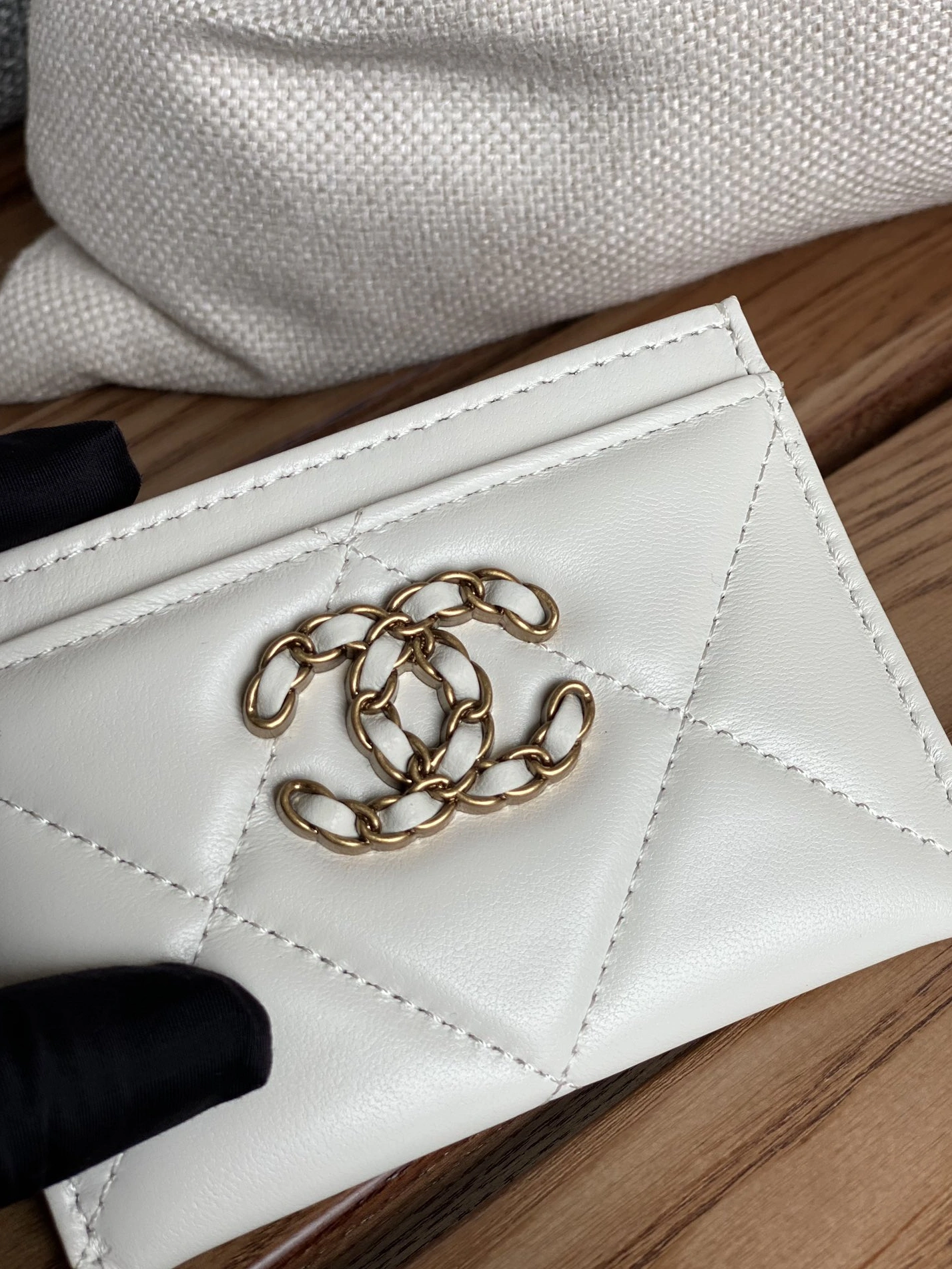 Lightweight 5583 Chanel Card Case