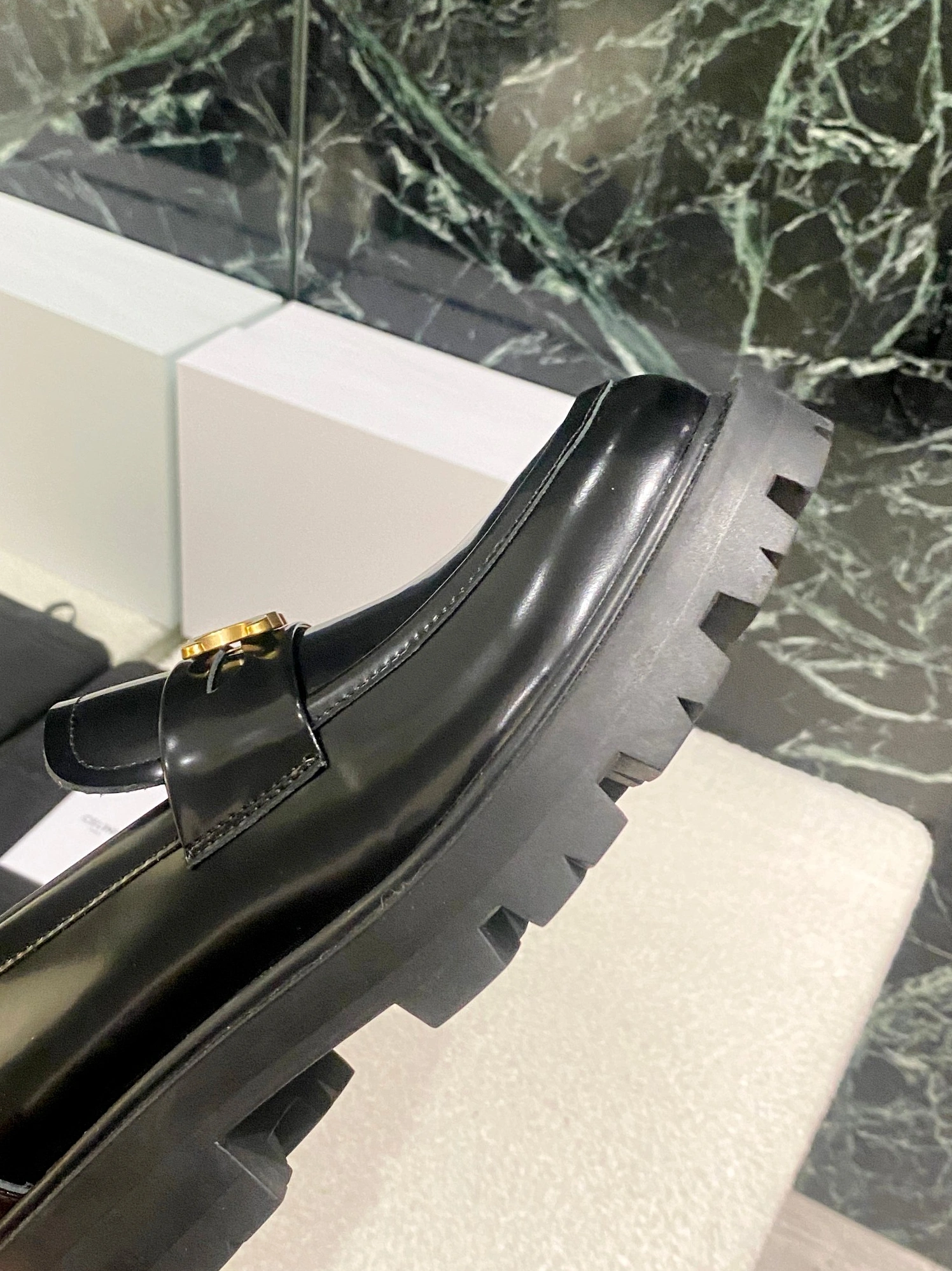 Lightweight 570 Celine Leather Shoes For Women