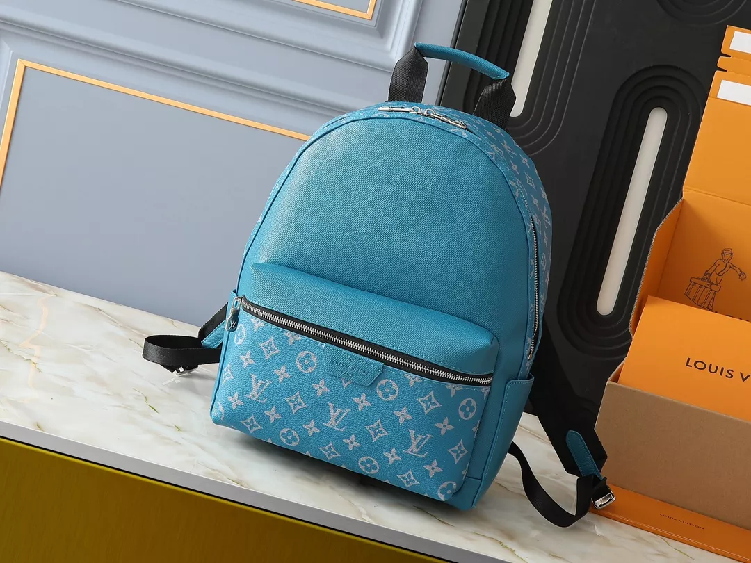 Lightweight 570 Louis Vuitton AAA Quality Backpacks For Women
