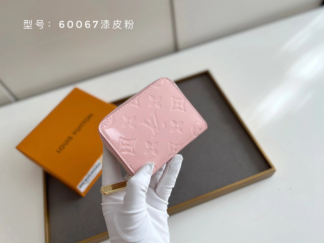 Lightweight 5811 Louis Vuitton LV Wallets