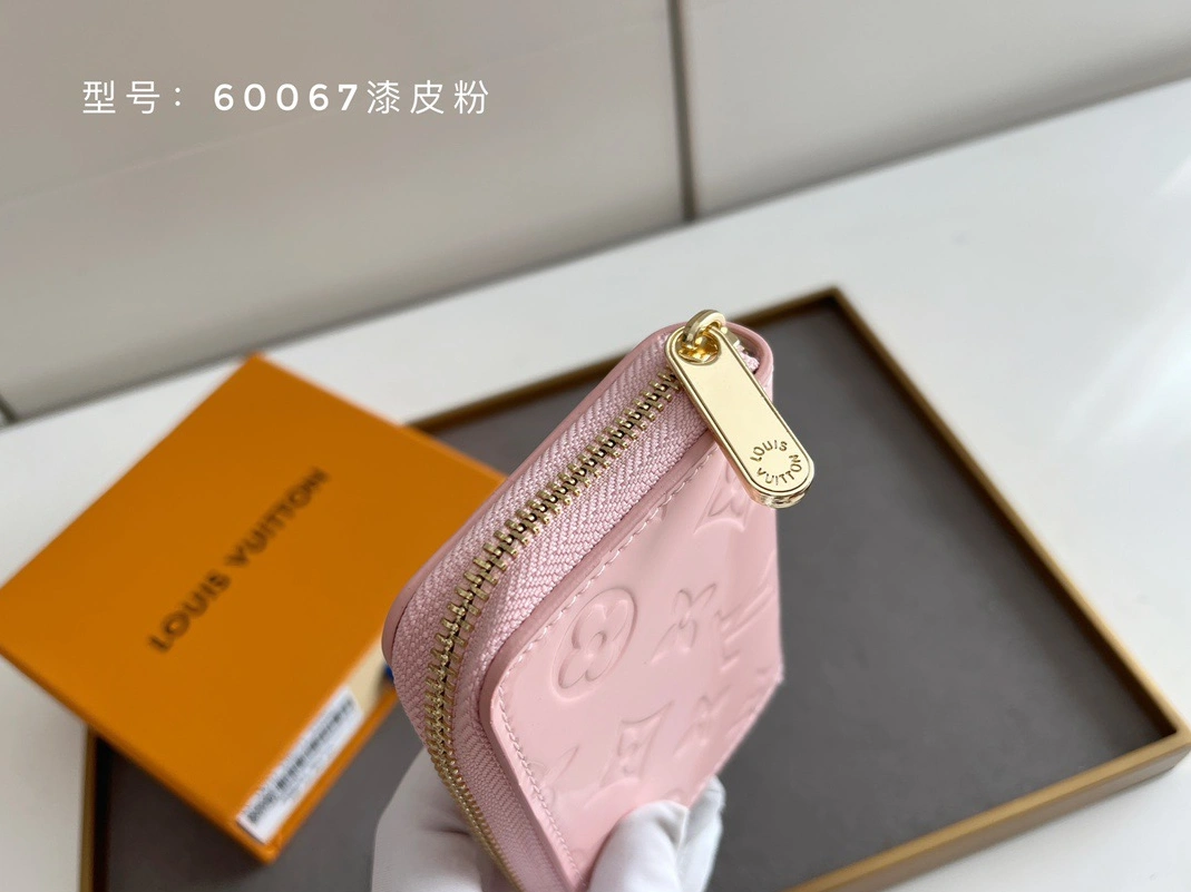 Lightweight 5811 Louis Vuitton LV Wallets