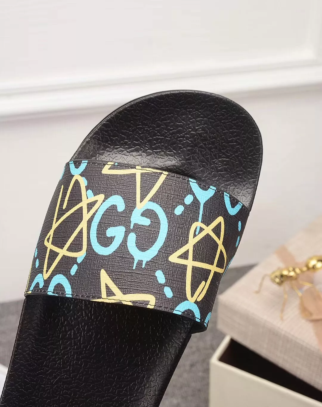 Lightweight 5925 Gucci Slippers For Men