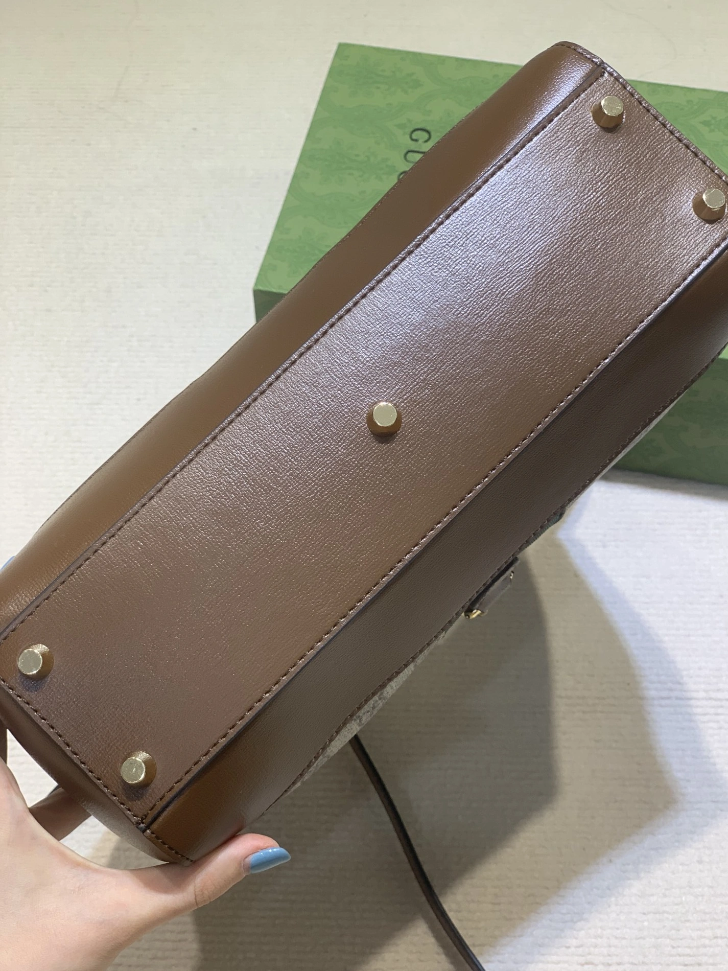 Lightweight 6100 Gucci AAA Quality Handbags For Women