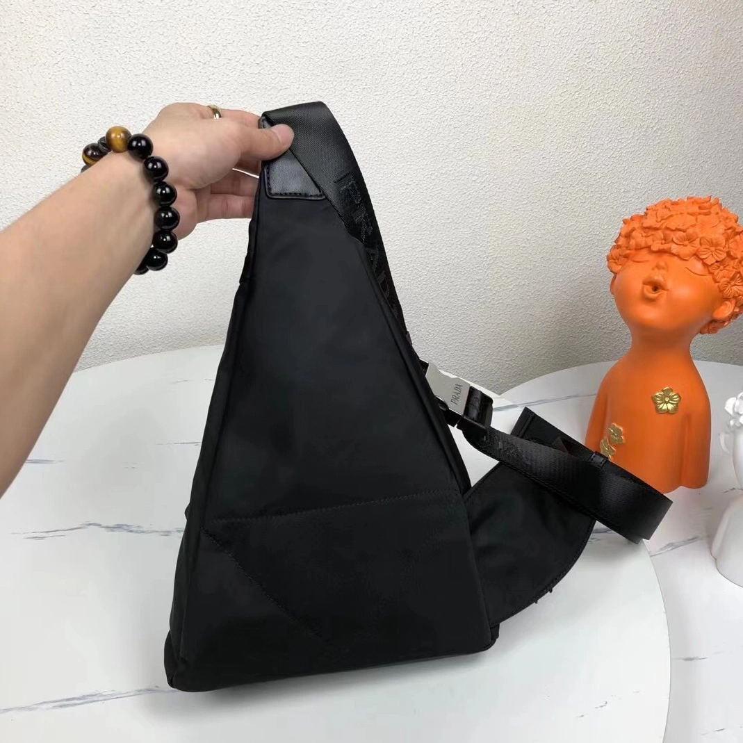 Lightweight 6475 Prada AAA Man Messenger Bags