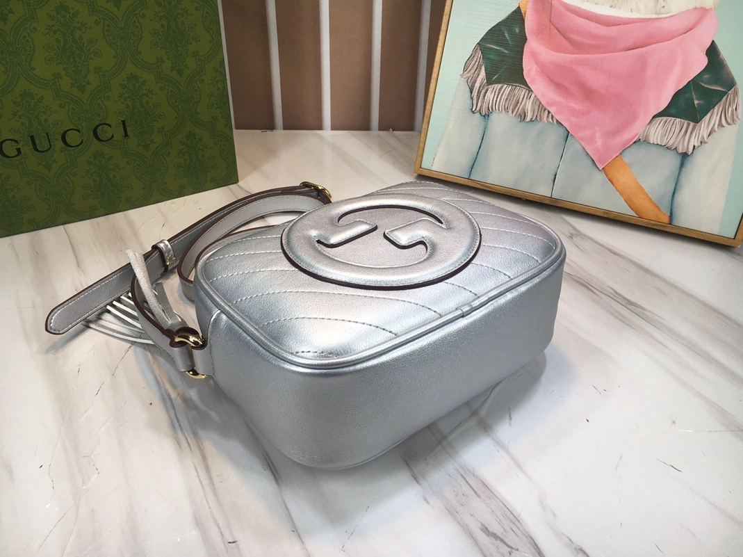 Lightweight 6612 Gucci AAA Quality Messenger Bags For Women