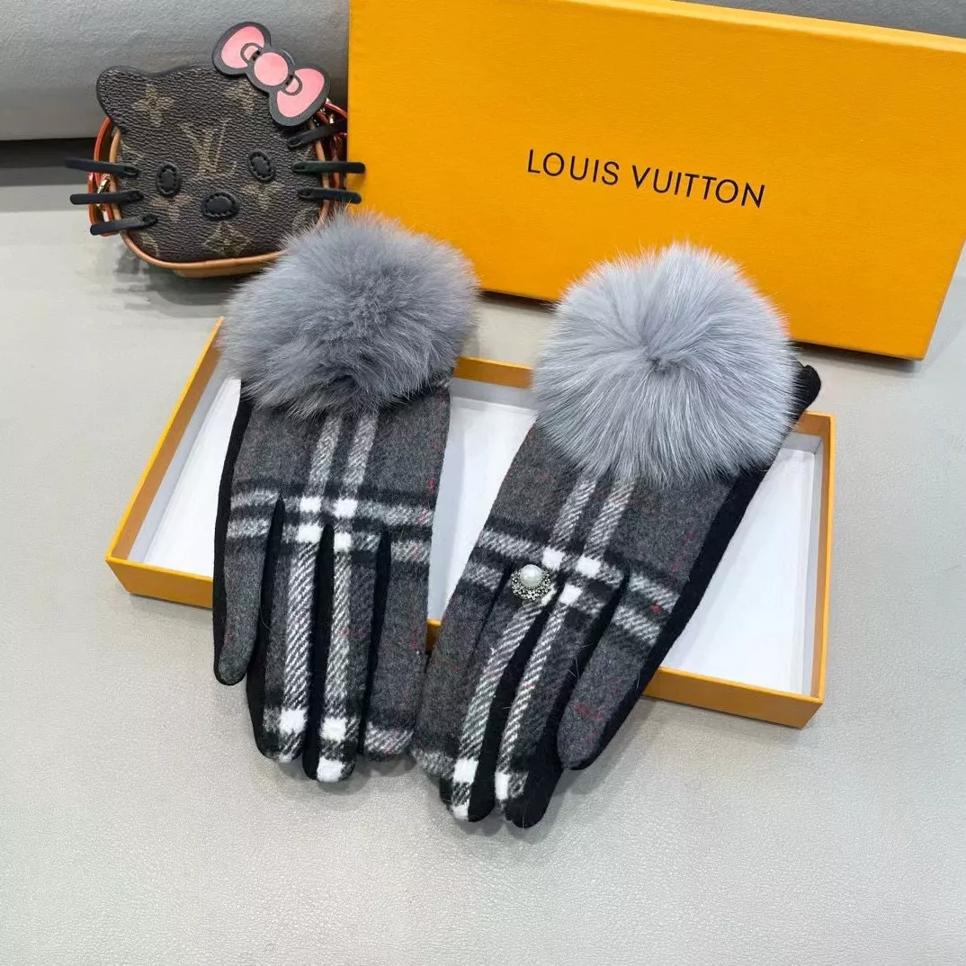 Lightweight 6777 Burberry Gloves