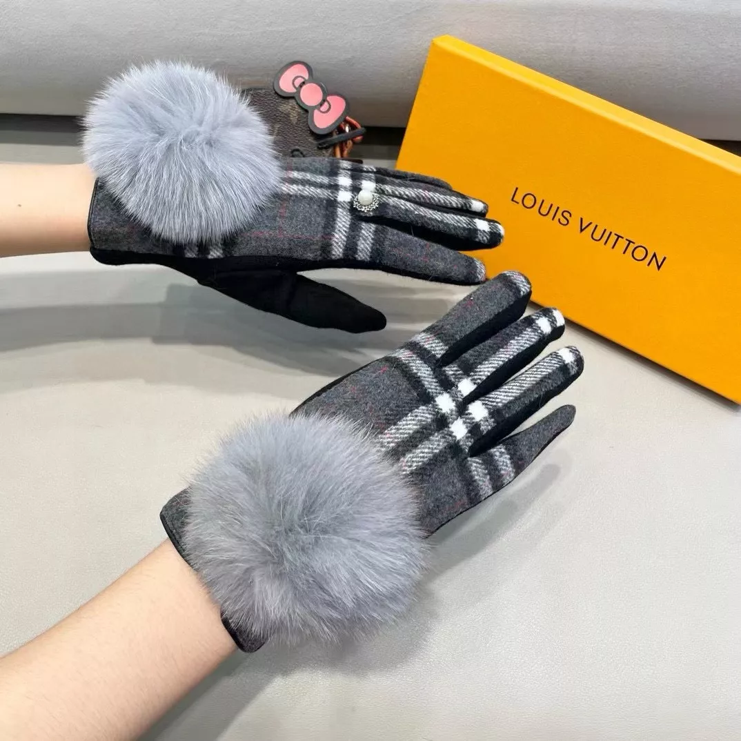 Lightweight 6777 Burberry Gloves