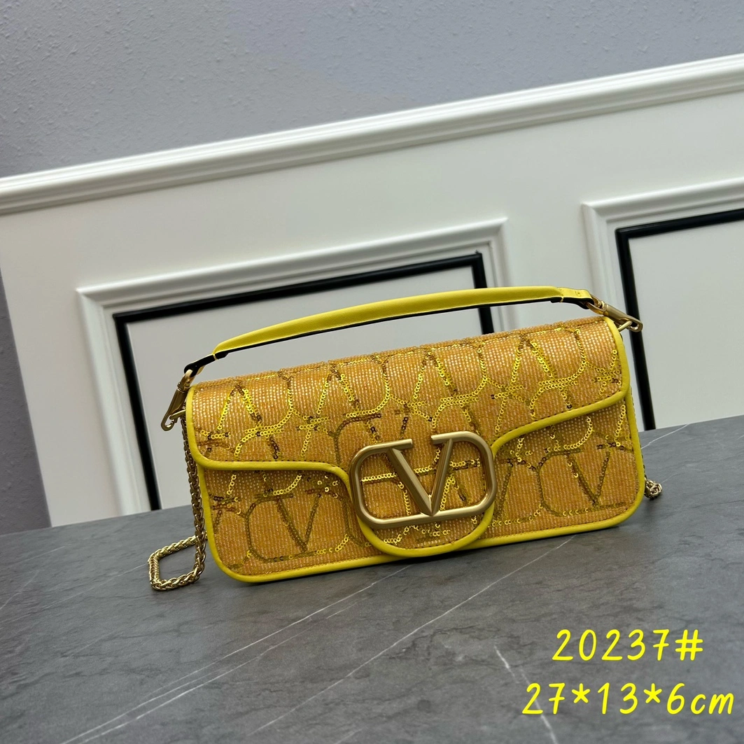 Lightweight 6823 Valentino AAA Quality Messenger Bags For Women
