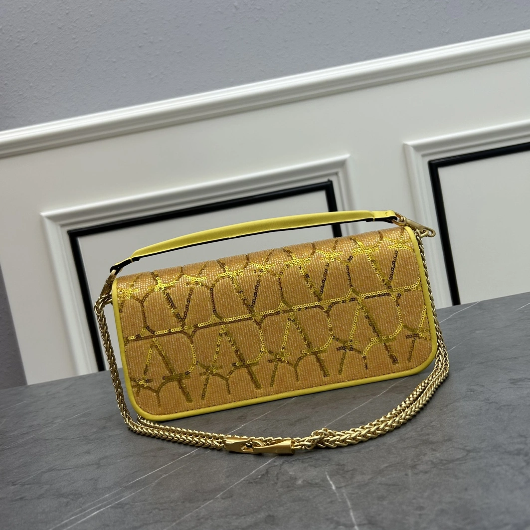 Lightweight 6823 Valentino AAA Quality Messenger Bags For Women