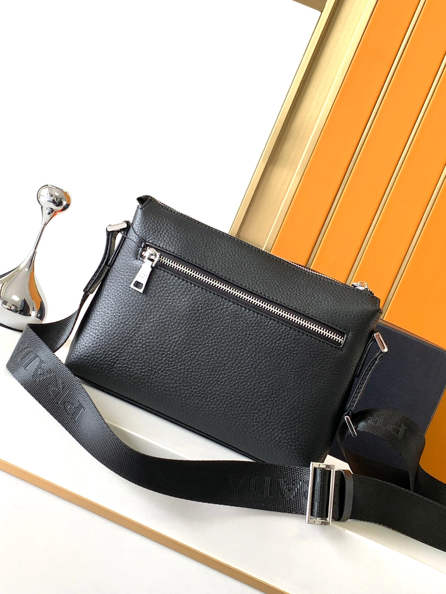 Lightweight 683 Prada AAA Man Messenger Bags