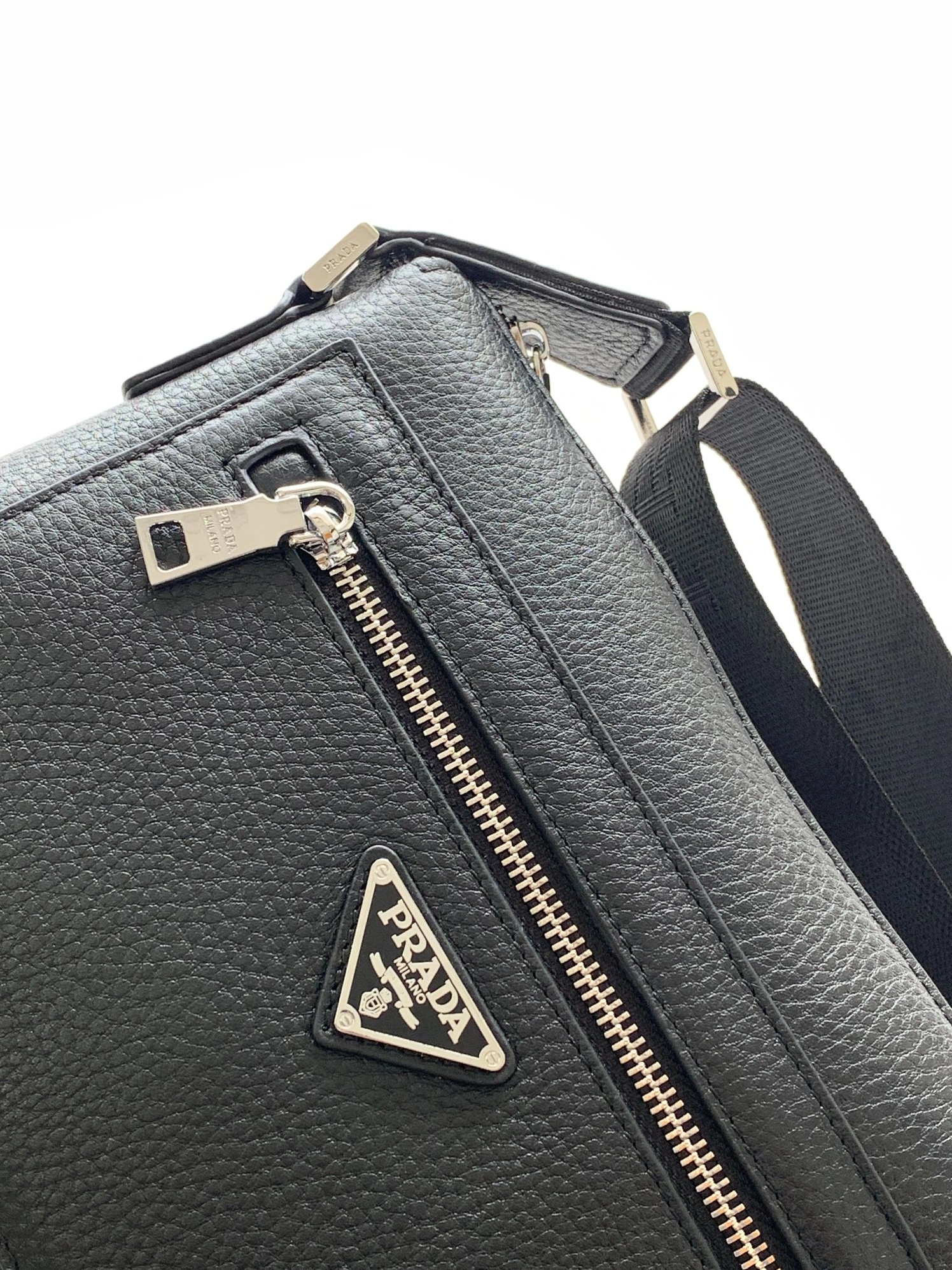 Lightweight 683 Prada AAA Man Messenger Bags