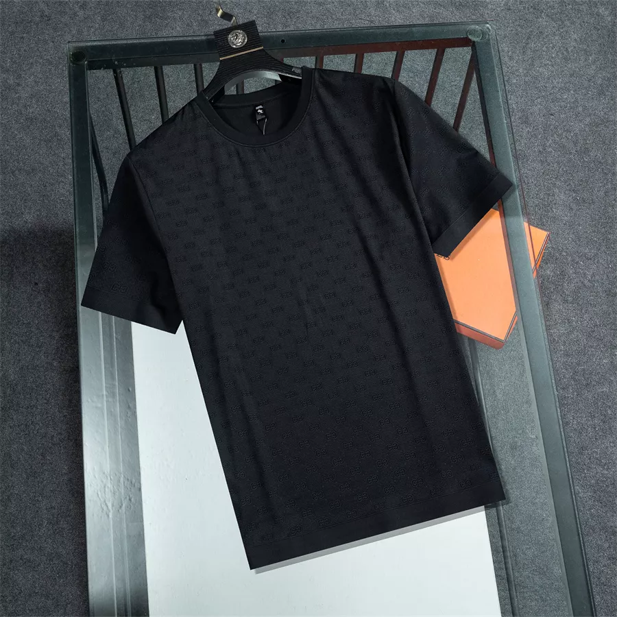 Lightweight 6893 Gucci T-Shirts Short Sleeved For Men