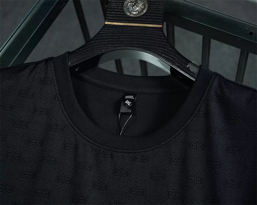 Lightweight 6893 Gucci T-Shirts Short Sleeved For Men
