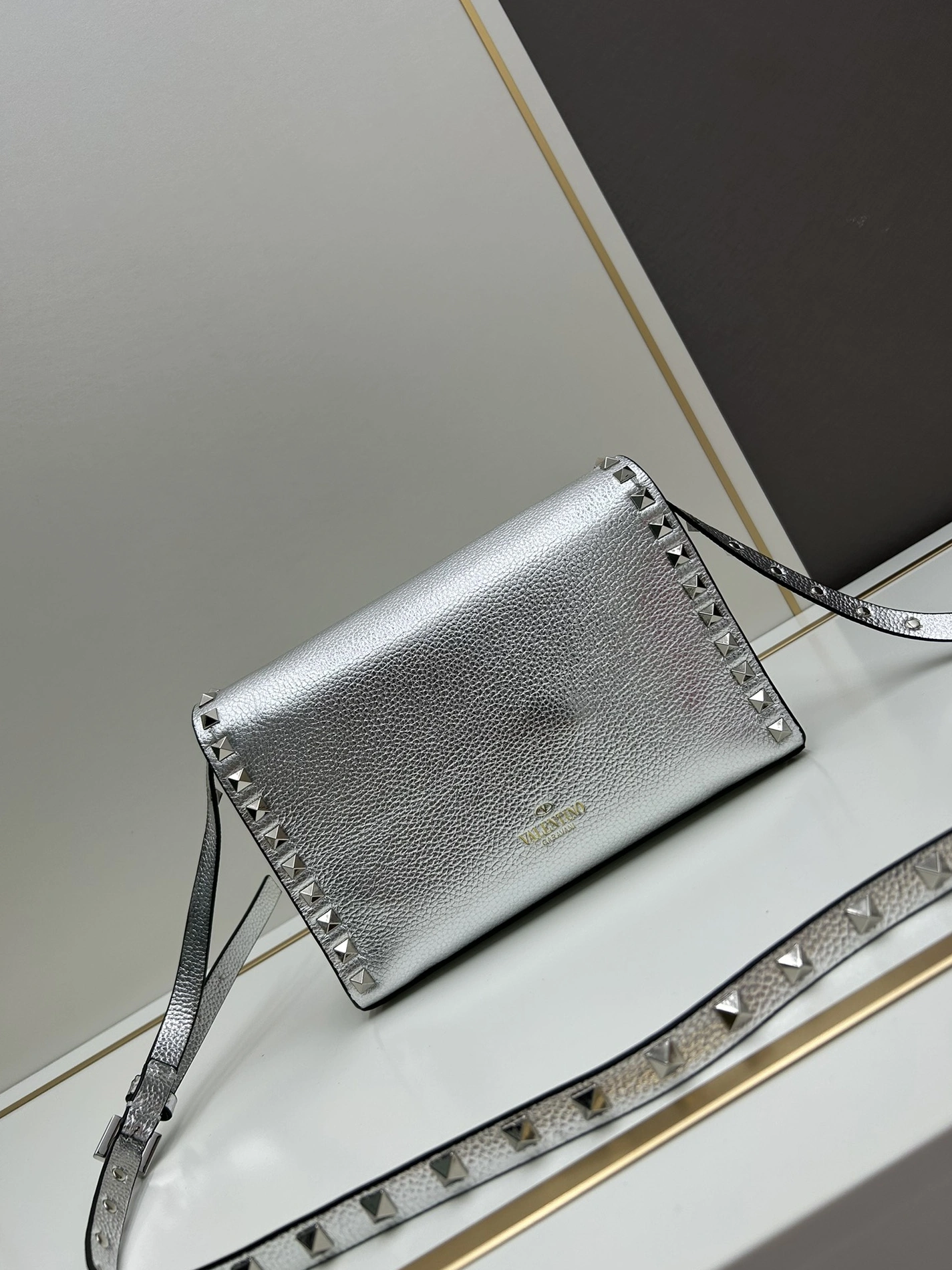 Lightweight 7364 Valentino AAA Quality Messenger Bags For Women