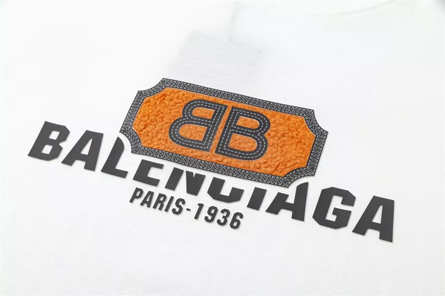 Lightweight 7382 Balenciaga T-Shirts Short Sleeved For Unisex