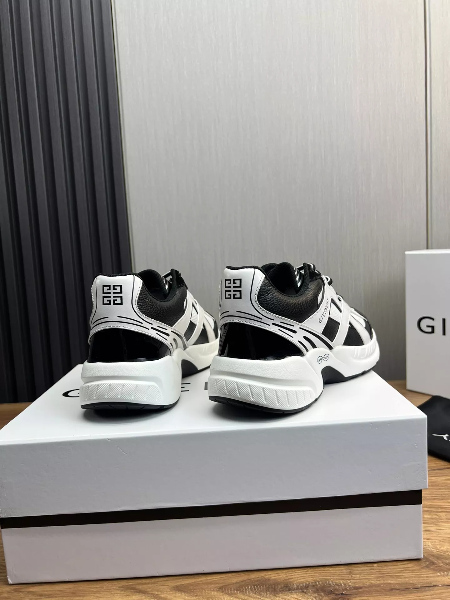 Lightweight 7441 Givenchy Casual Shoes For Men