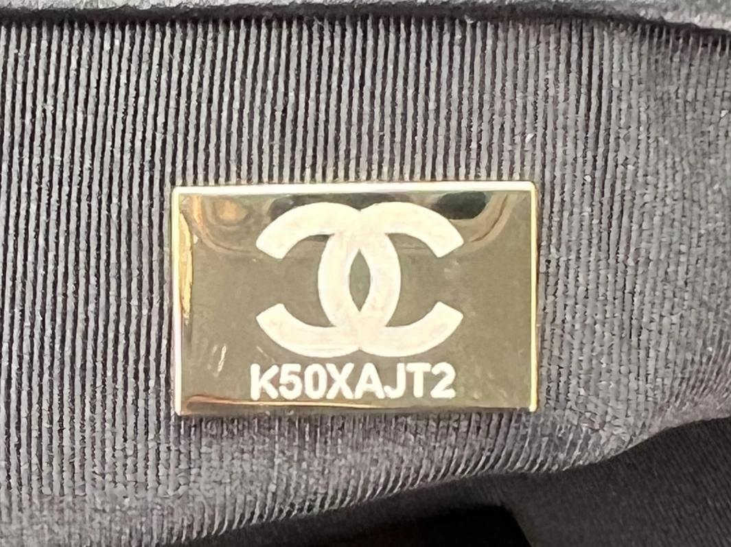 Lightweight 7462 Chanel AAA Quality Messenger Bags For Women