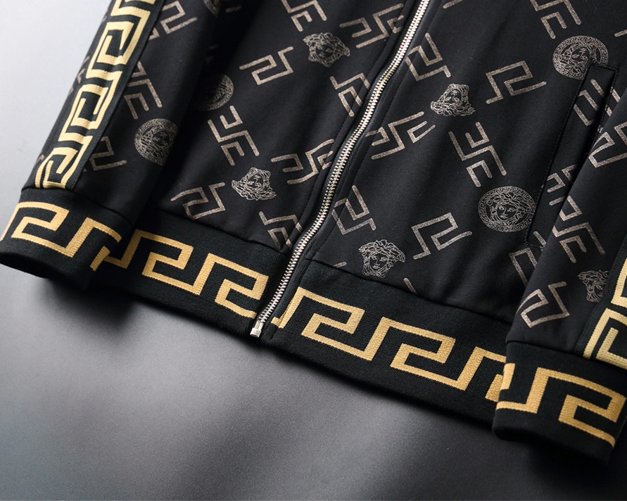 Lightweight 7468 Versace Tracksuits Long Sleeved For Men