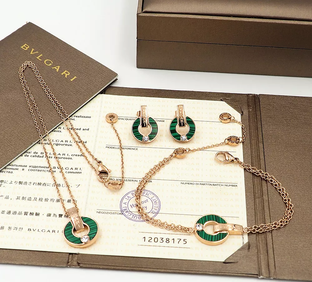 Lightweight 7909 Bvlgari Jewelry Set For Women