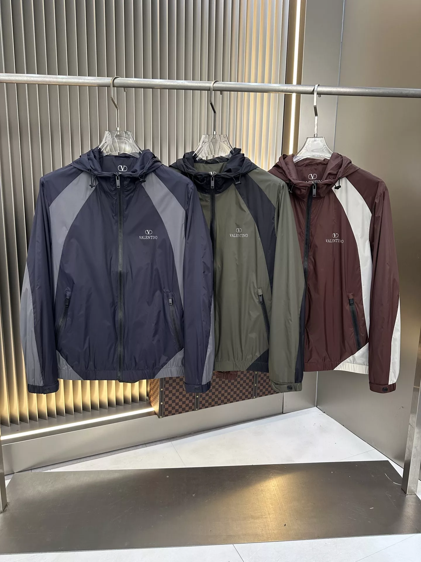 Lightweight 7961 Valentino Jackets Long Sleeved For Unisex
