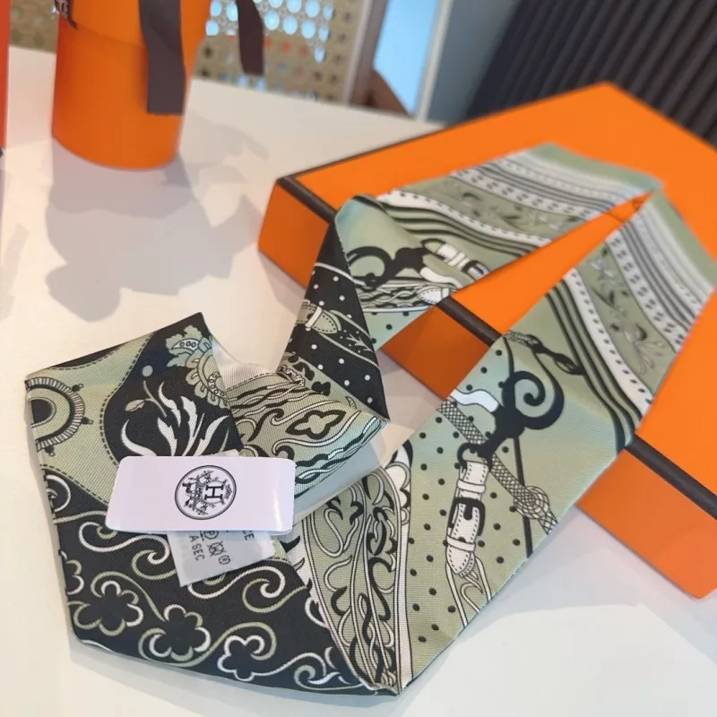 Lightweight 8000 Hermes Silk Scarf
