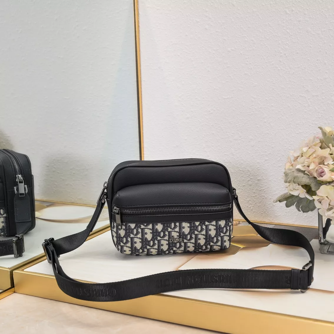 Lightweight 8024 Christian Dior AAA Man Messenger Bags